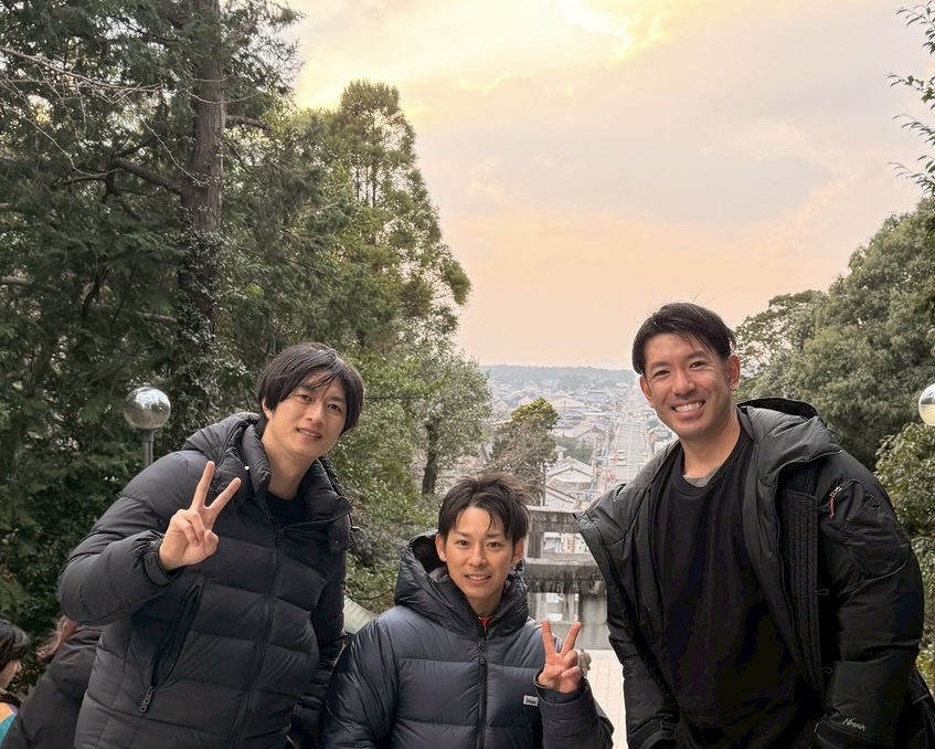 64610B74 463B 4B5B 9C4E B79F1C0270D3